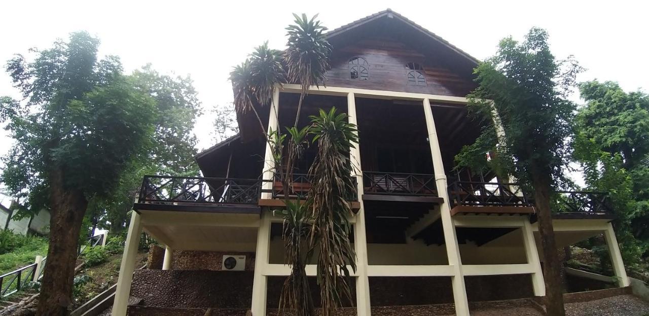 فندق Ratmanee House كانتْشانابوري المظهر الخارجي الصورة
