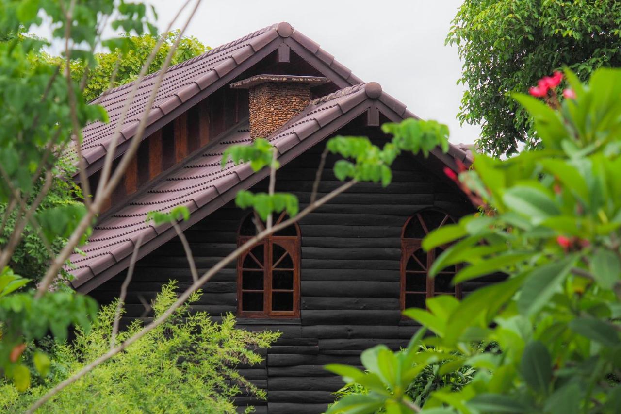 فندق Ratmanee House كانتْشانابوري المظهر الخارجي الصورة